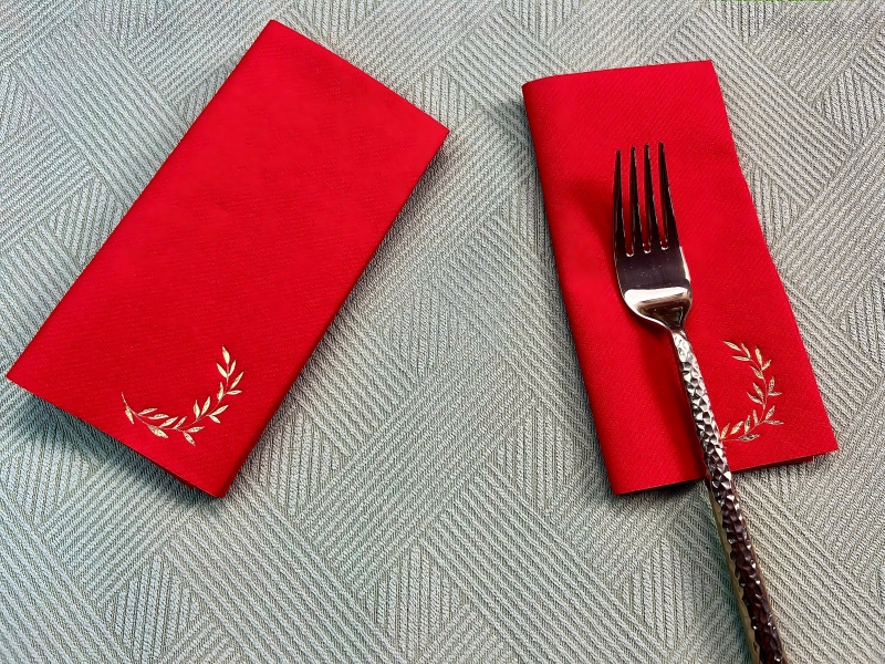 Hogyan készülnek az Airlaid szalvéták, és mitől egyediek?